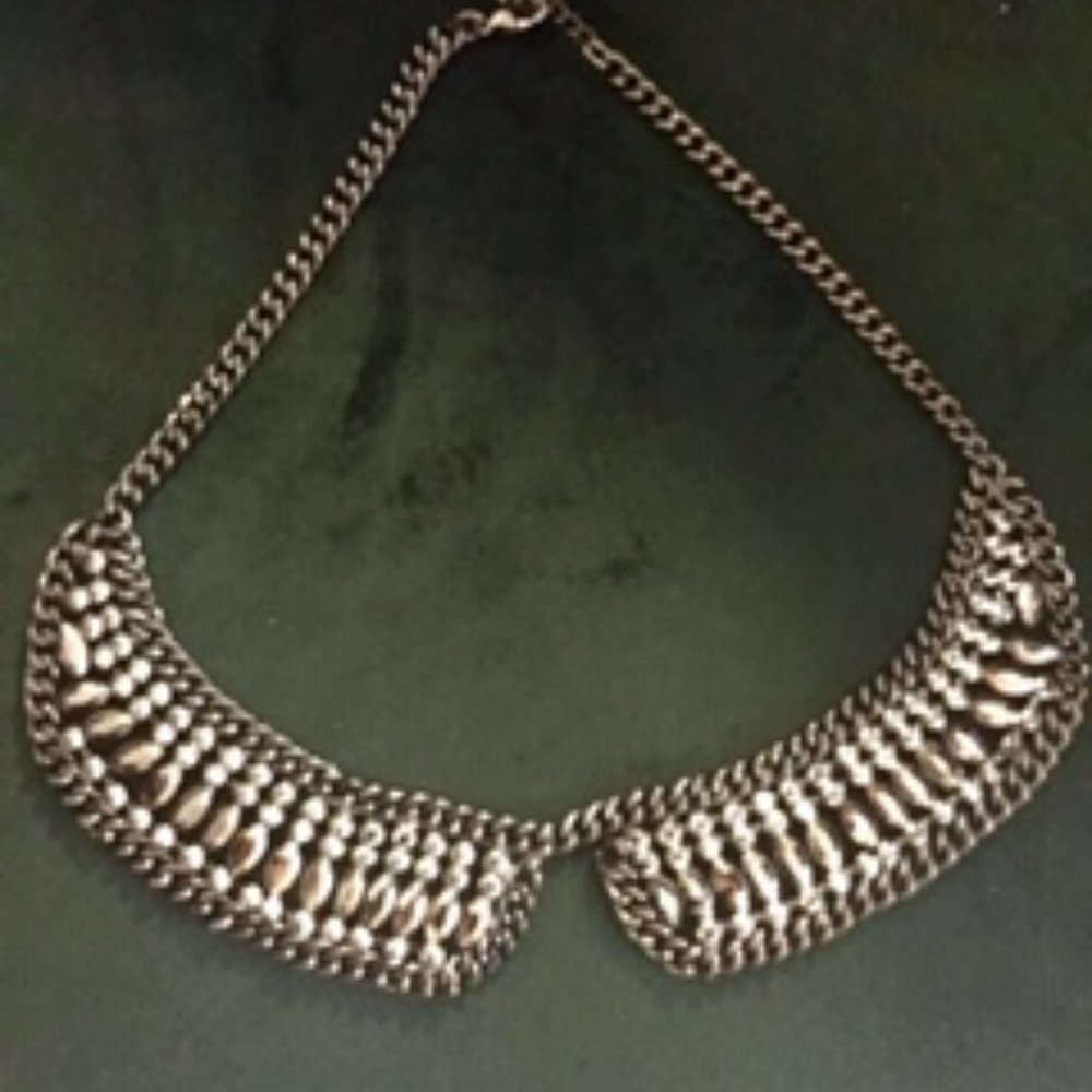 Dark Gray and Silver Collar Necklace
